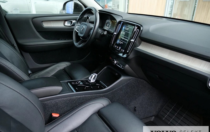 Volvo XC 40 cena 142900 przebieg: 91260, rok produkcji 2019 z Gąbin małe 781
